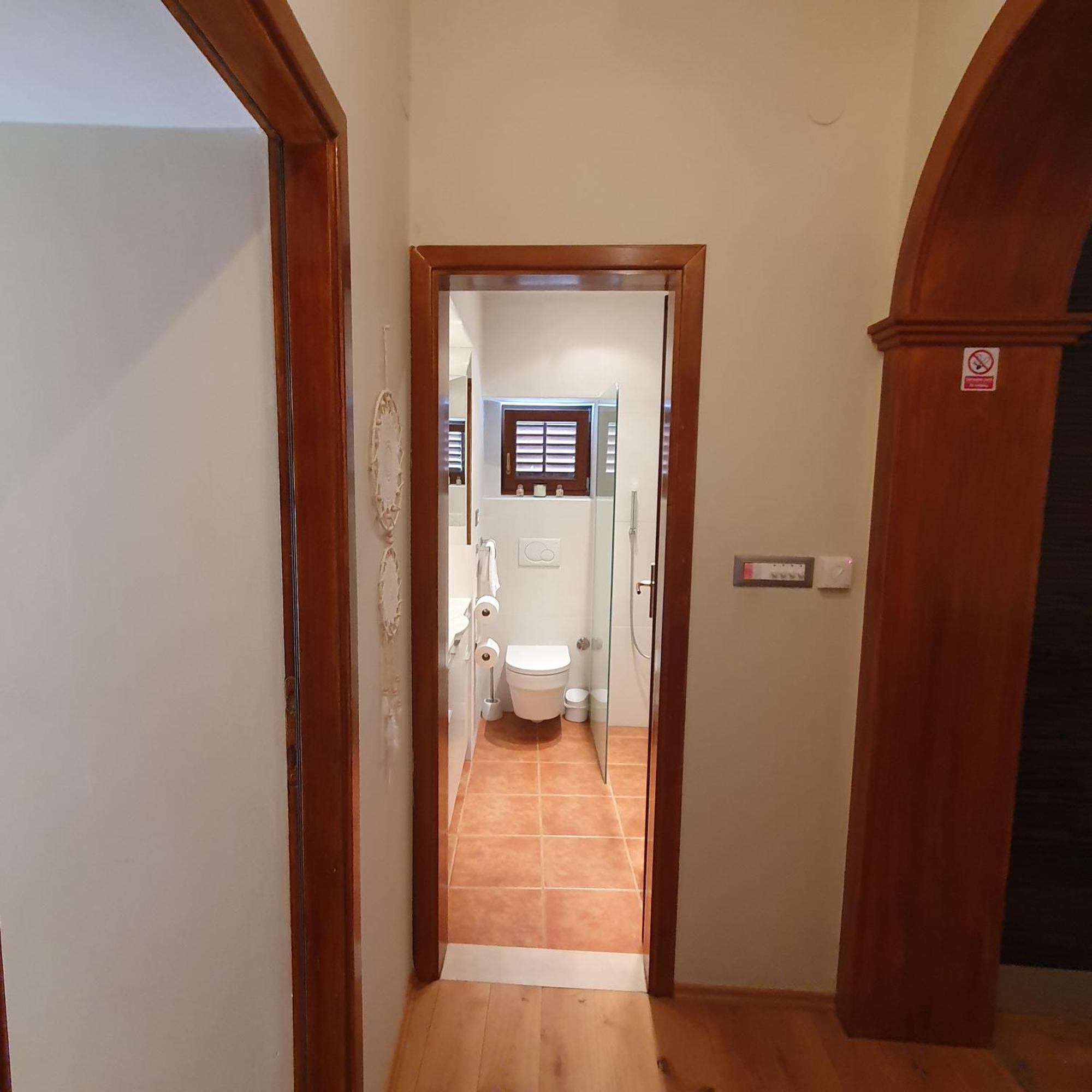 Apartman Neda Jablanac Exterior photo